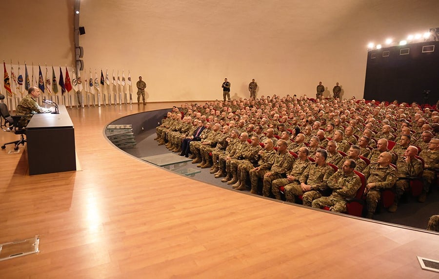 هيكل: الجيش بصدد الانتهاء من المرحلة الأولى من خطته ويُجري التقييم والدراسة والتخطيط بكلّ دقة وتأنٍّ للمراحل اللاحقة